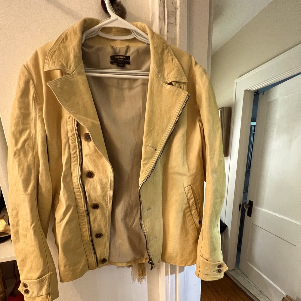 Yellow leather bikers jacket both women and men wear